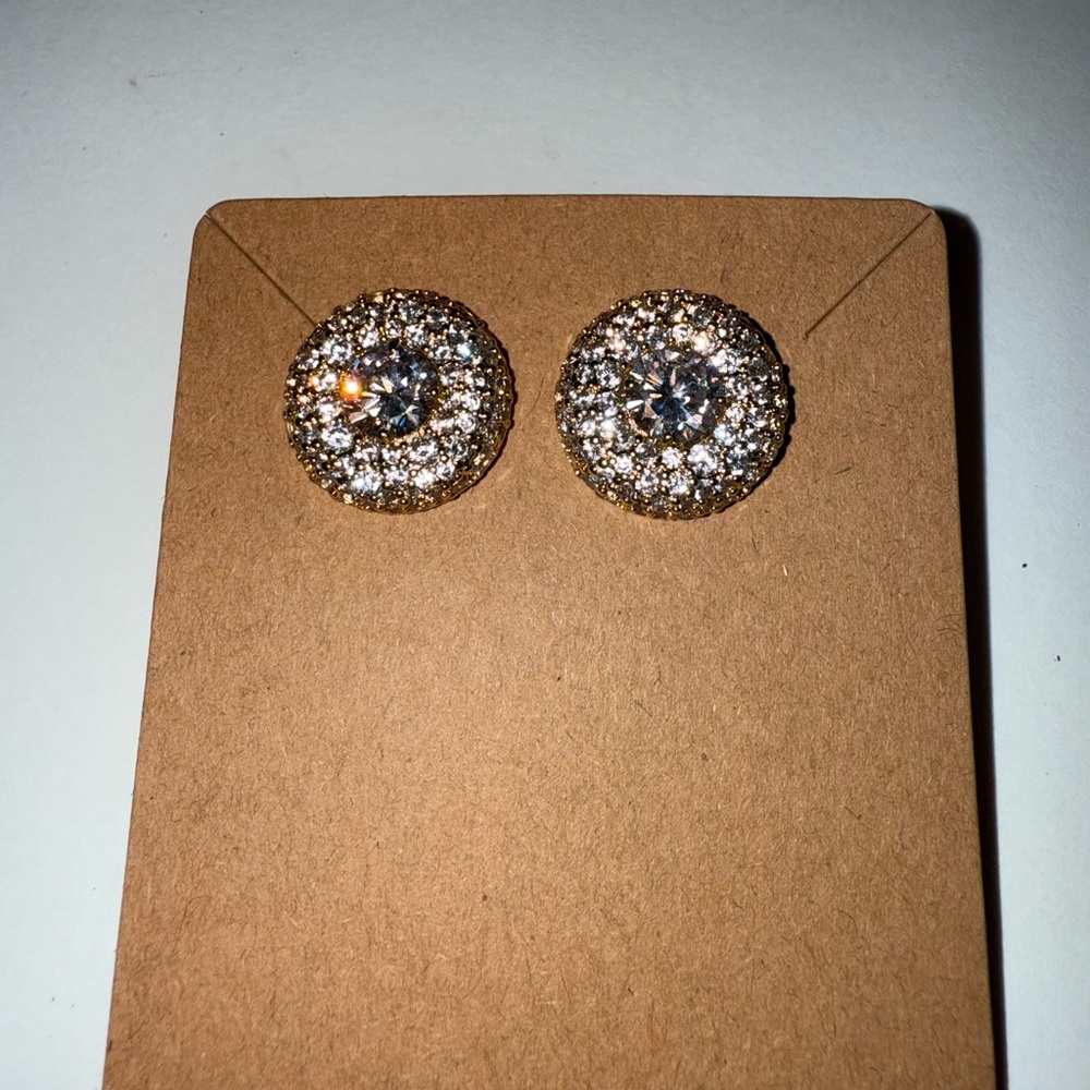Sparkling Studs Earrings